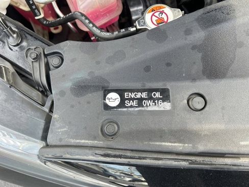 Used 2022 Toyota Camry SE image 12