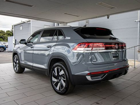 New 2026 Volkswagen Atlas Cross Sport SE FWD image 15