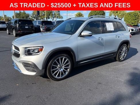 Used 2021 Mercedes-Benz GLB 250 image 3