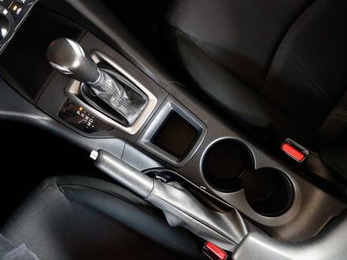 Used 2015 MAZDA MAZDA3 i SV image 34