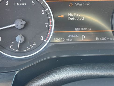 Used 2025 Nissan Pathfinder SV image 40