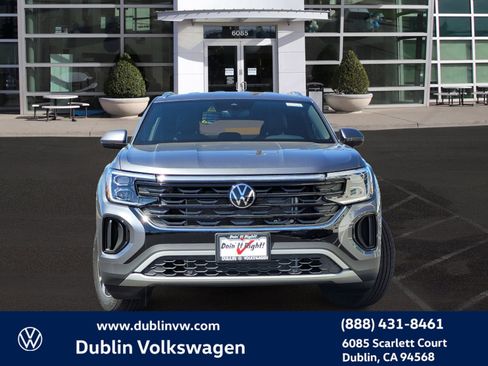 New 2025 Volkswagen Atlas Cross Sport SE image 2