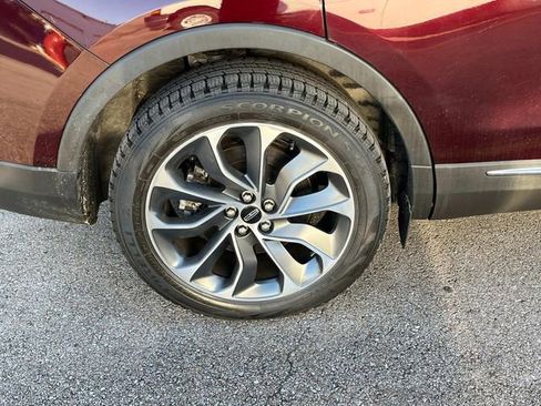 Used 2022 Lincoln Nautilus Reserve image 11