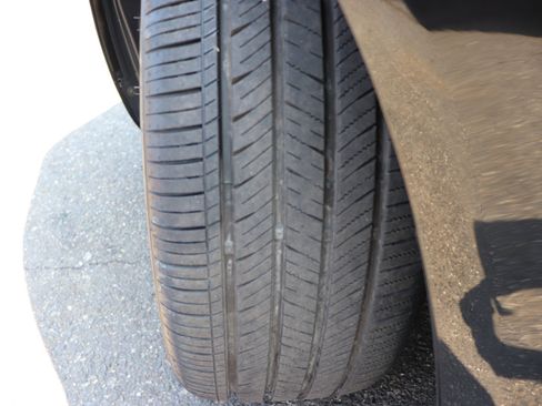 Used 2018 BMW 740i xDrive image 50