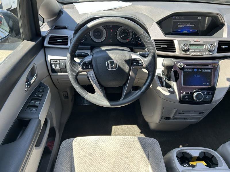 Used 2017 Honda Odyssey SE image 11