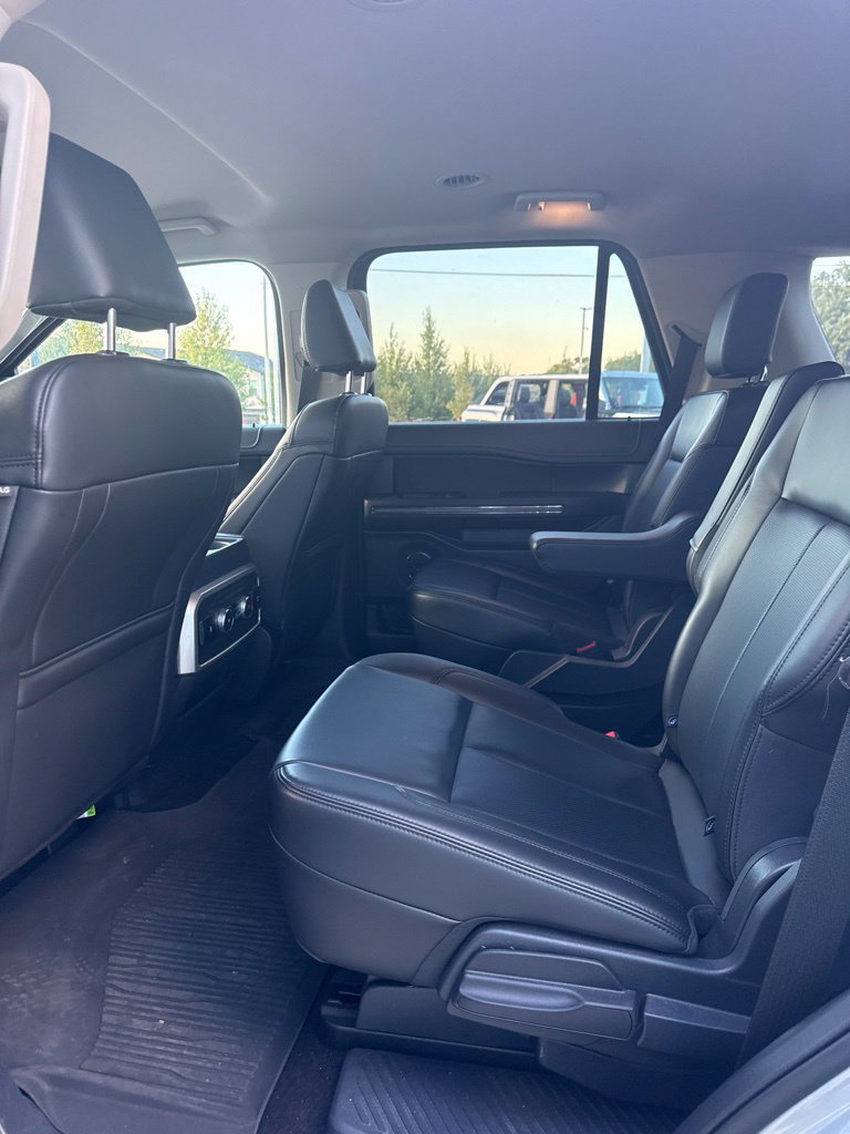 Used 2023 Ford Expedition XLT AWD/4WD image 13