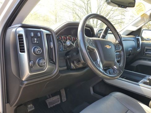 Used 2018 Chevrolet Silverado 1500 LTZ Z71 w/ LTZ Plus Package image 16