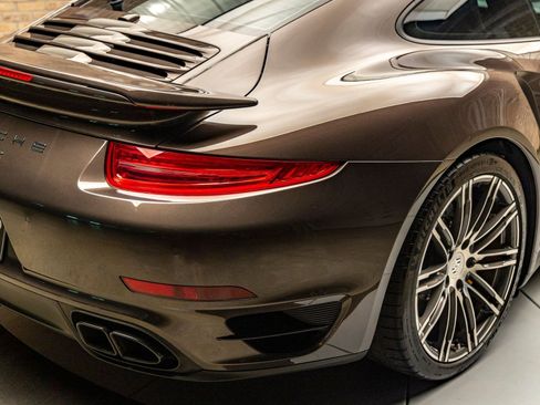 Used 2015 Porsche 911 4 Coupe image 24