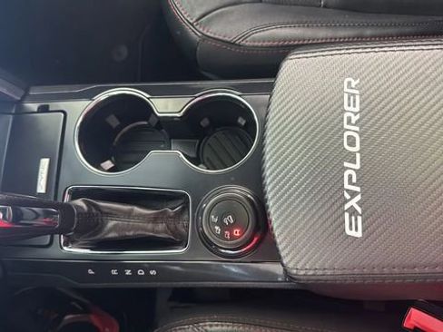 Used 2018 Ford Explorer Sport w/ Equipment Group 401A image 20