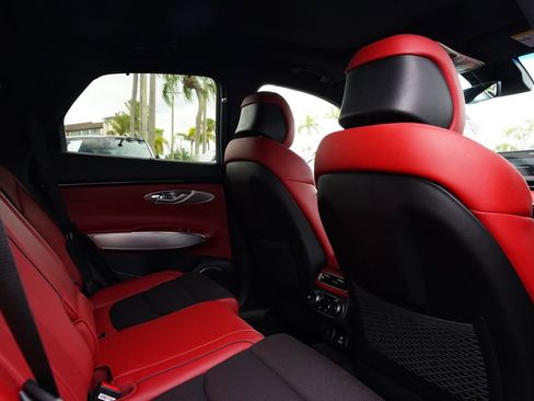 Used 2023 Genesis GV70 2.5T w/ Sport Prestige Package AWD/4WD image 19