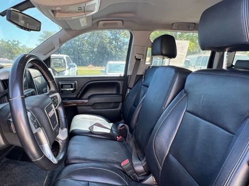 Used 2017 GMC Sierra 1500 SLE w/ SLE Value Package AWD/4WD image 4