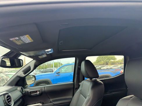 Used 2023 Toyota Tacoma Limited image 12