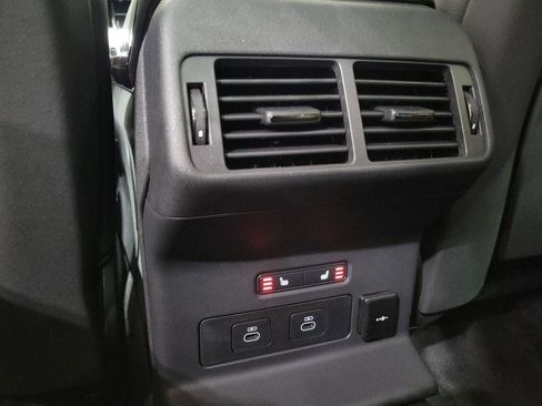 New 2026 Land Rover Range Rover Velar Dynamic SE image 23