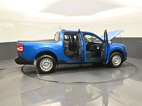 New 2025 Ford Maverick XL w/ Equipment Group 101A image 28
