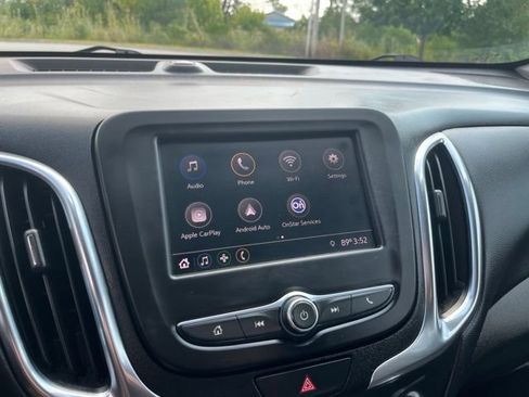 Used 2021 Chevrolet Equinox LT AWD/4WD image 12