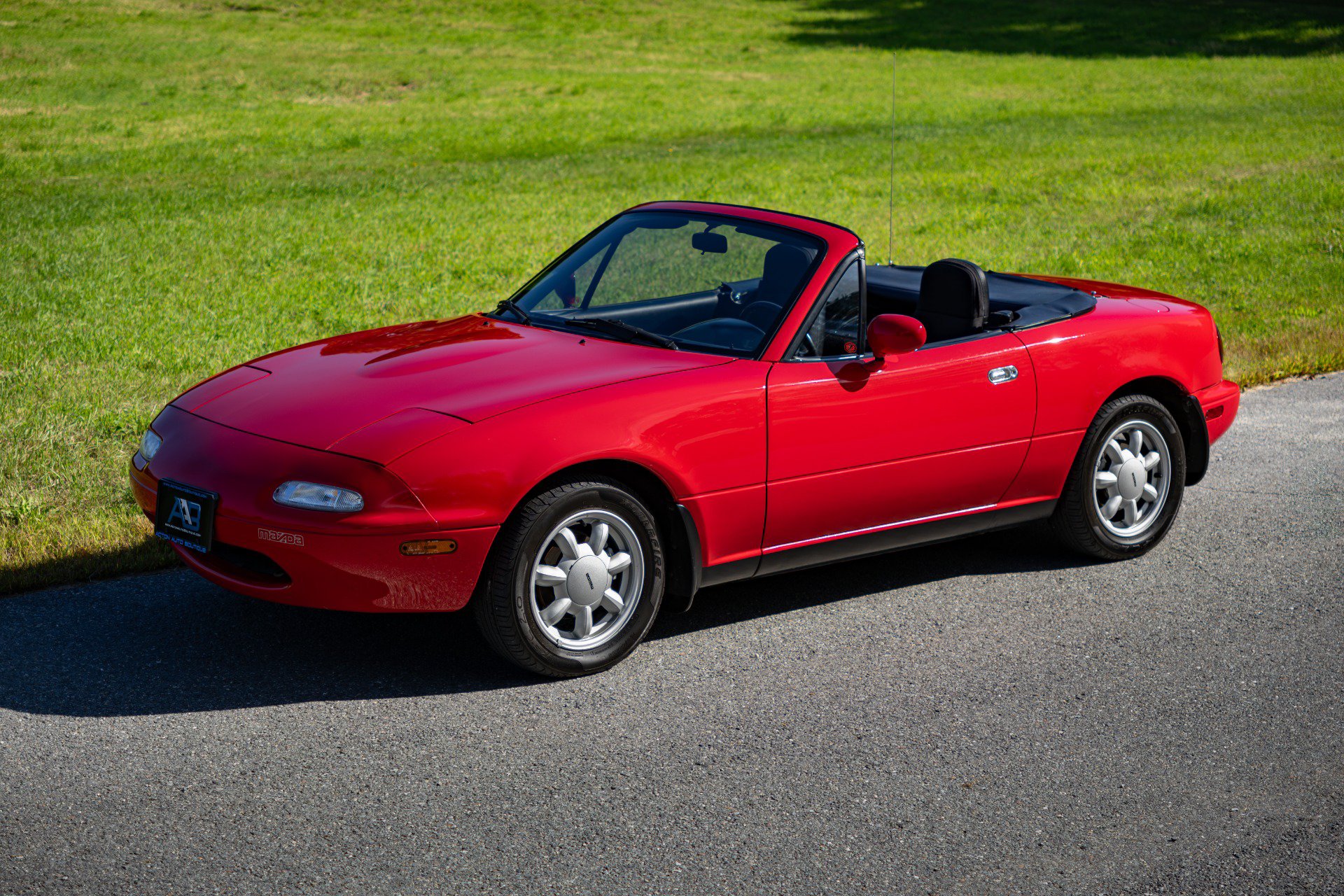 Used 1990 MAZDA MX-5 Miata RWD image 31