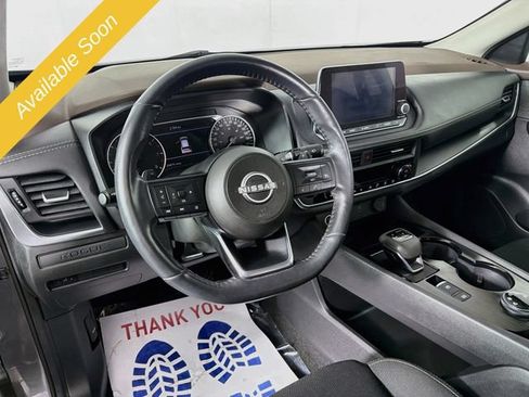 Used 2023 Nissan Rogue S AWD/4WD image 9