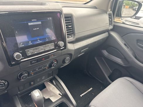 Used 2024 Nissan Frontier S w/ Technology Package AWD/4WD image 15