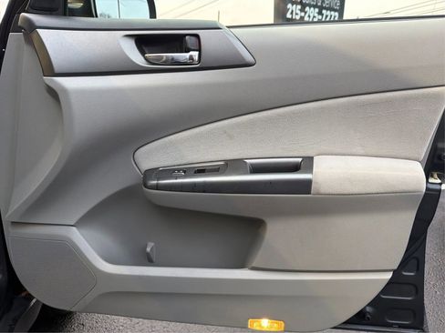 Used 2011 Subaru Forester 2.5X Limited image 19