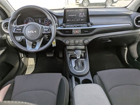 Used 2022 Kia Forte LXS image 16
