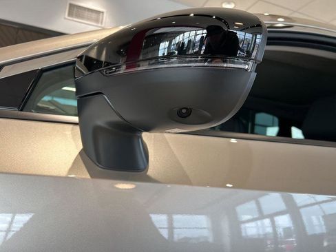 New 2025 Nissan Murano SL image 11