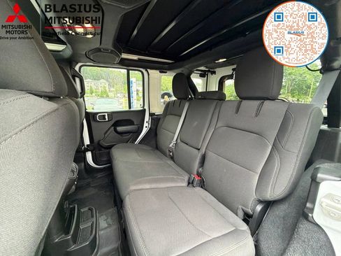 Used 2023 Jeep Wrangler Unlimited w/ Sun & Screen Package AWD/4WD image 44