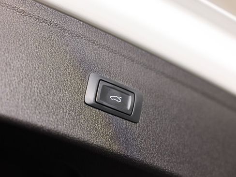 Used 2018 Audi Q5 2.0T Premium image 14