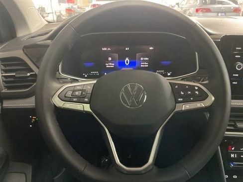 New 2026 Volkswagen Taos SE AWD/4WD image 15
