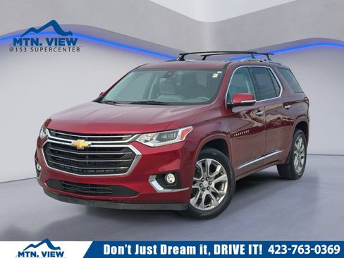 Used 2018 Chevrolet Traverse Premier w/ Driver Confidence II Package FWD image 1