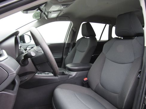 Certified 2025 Toyota RAV4 XLE AWD/4WD image 12