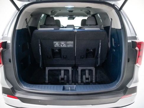 Used 2025 Kia Carnival EX FWD image 20