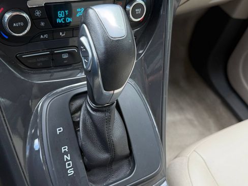 Used 2014 Ford Escape Titanium AWD/4WD image 19