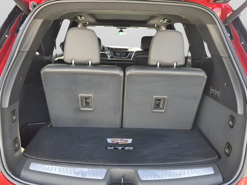 Used 2023 Cadillac XT6 Sport w/ Platinum Package AWD/4WD image 13