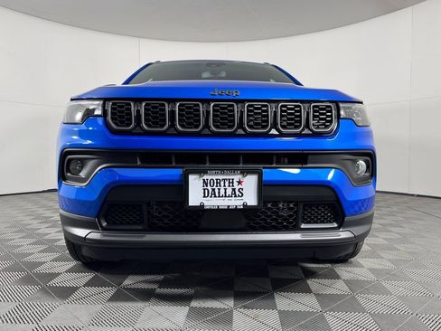 New 2026 Jeep Compass Latitude image 9