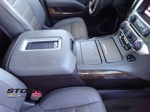 Used 2015 GMC Yukon Denali w/ Open Road Package AWD/4WD image 18