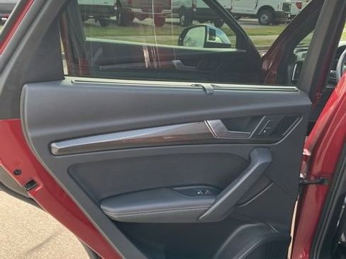 Used 2018 Audi SQ5 Prestige AWD/4WD image 16