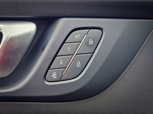 Certified 2026 Buick Enclave Preferred w/ Power Package image 10