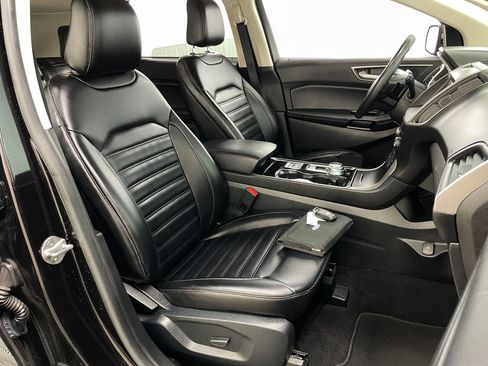 Used 2020 Ford Edge SEL w/ Cold Weather Package AWD/4WD image 37