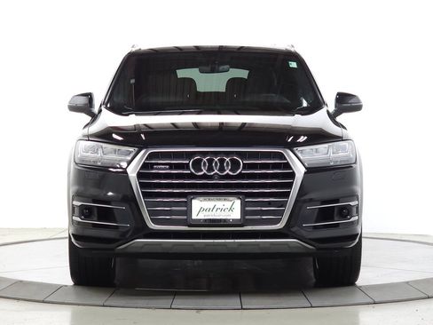 Used 2017 Audi Q7 3.0T Prestige w/ Prestige Package AWD/4WD image 2