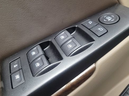 Used 2019 Chevrolet Tahoe LT RWD image 27