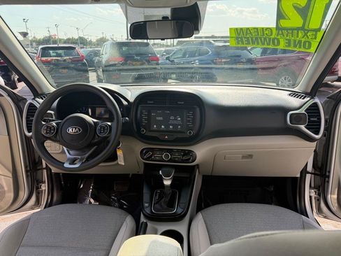 Used 2021 Kia Soul S FWD image 18