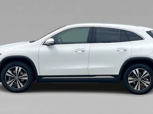 Used 2026 Mercedes-Benz GLA 250 4MATIC image 4
