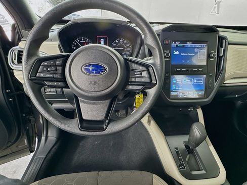 Used 2025 Subaru Forester AWD/4WD image 11