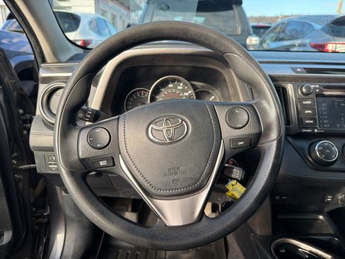 Used 2016 Toyota RAV4 LE image 20
