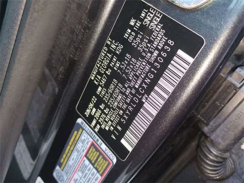 Used 2022 Kia Sorento S image 37