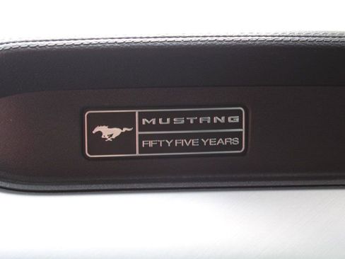 Used 2020 Ford Mustang Premium RWD image 30