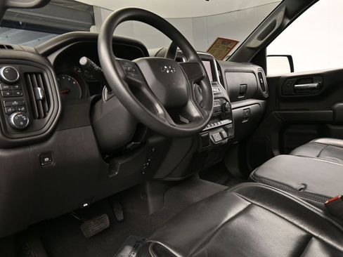 Used 2020 Chevrolet Silverado 1500 Custom Trail Boss w/ Custom Convenience Package image 13