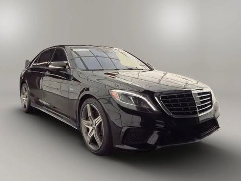 Used 2014 Mercedes-Benz S 63 AMG 4MATIC Sedan image 4