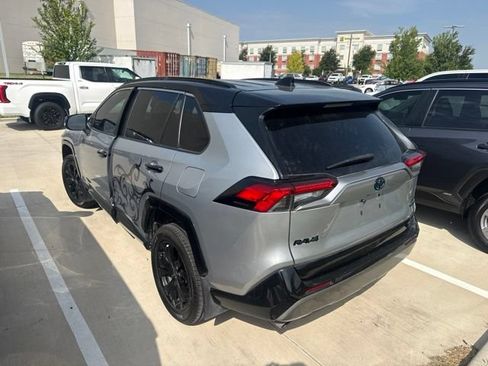 Used 2023 Toyota RAV4 XSE AWD/4WD image 4