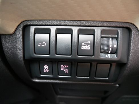 Used 2019 Subaru Ascent Premium AWD/4WD image 26